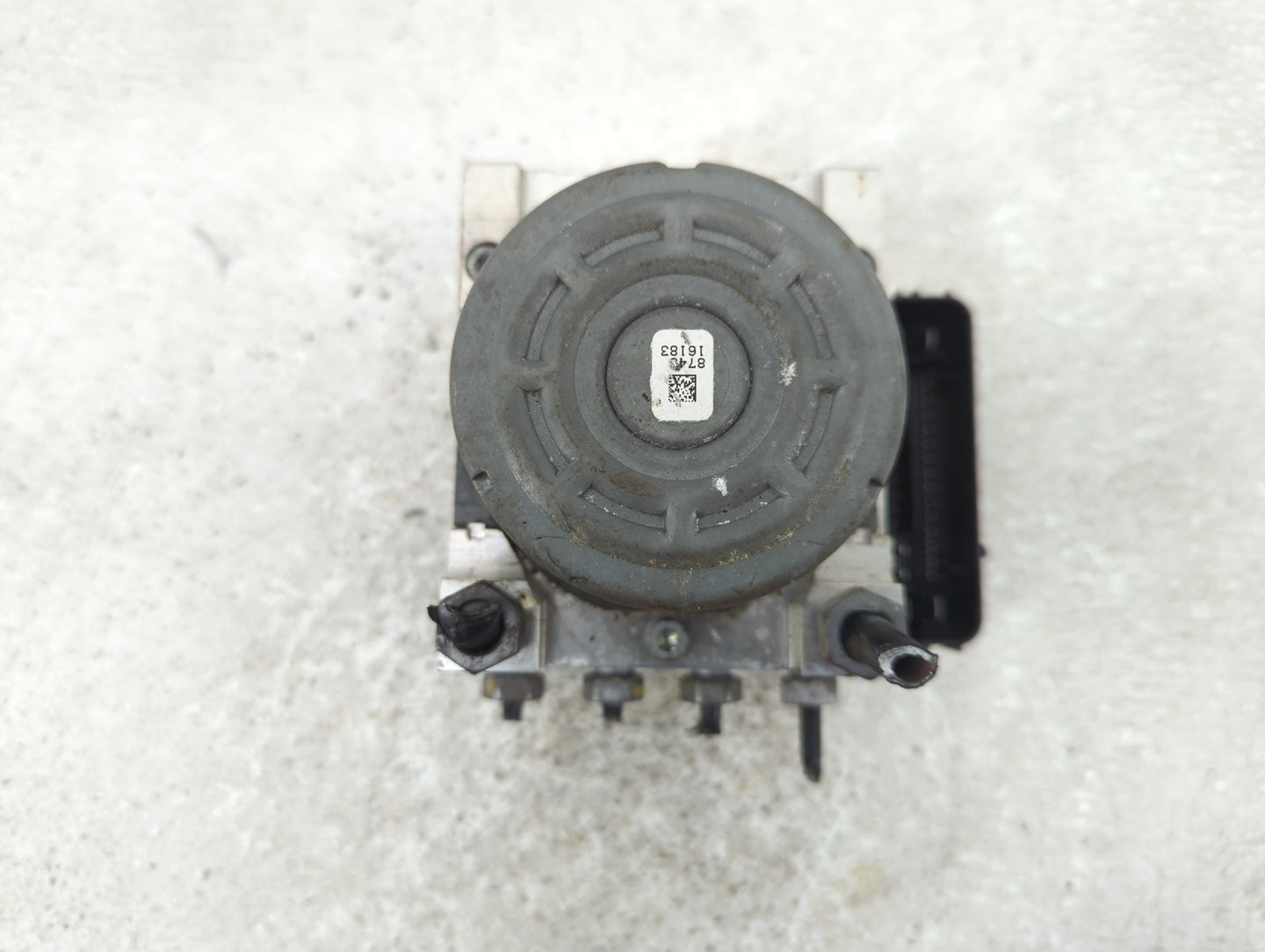 2019 Ford Explorer ABS Pump Control Module Replacement P/N:HB53-2C405-AC Fits OEM Used Auto Parts - Oemusedautoparts1.com