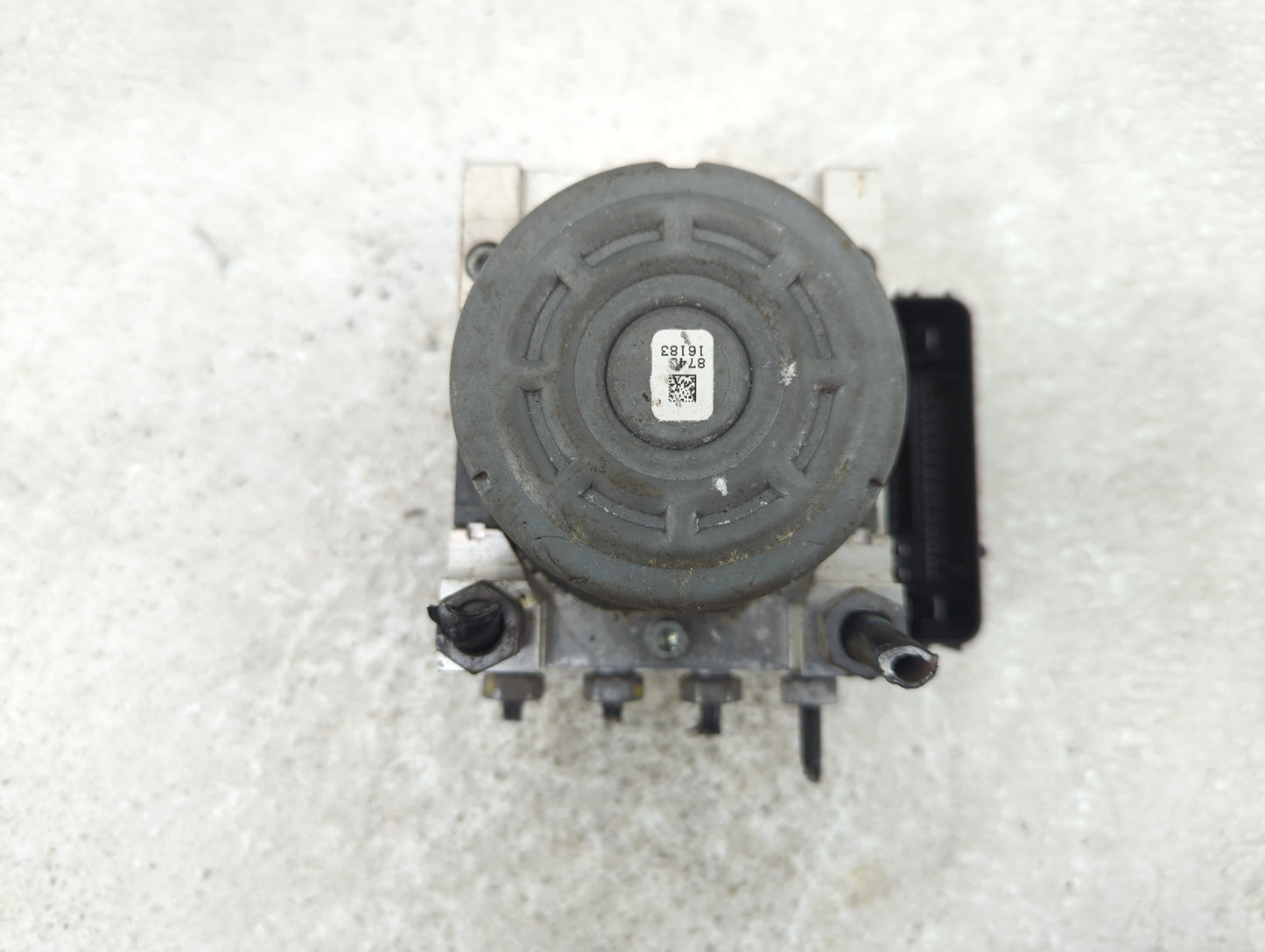 2019 Ford Explorer ABS Pump Control Module Replacement P/N:HB53-2C405-AC Fits OEM Used Auto Parts - Oemusedautoparts1.com