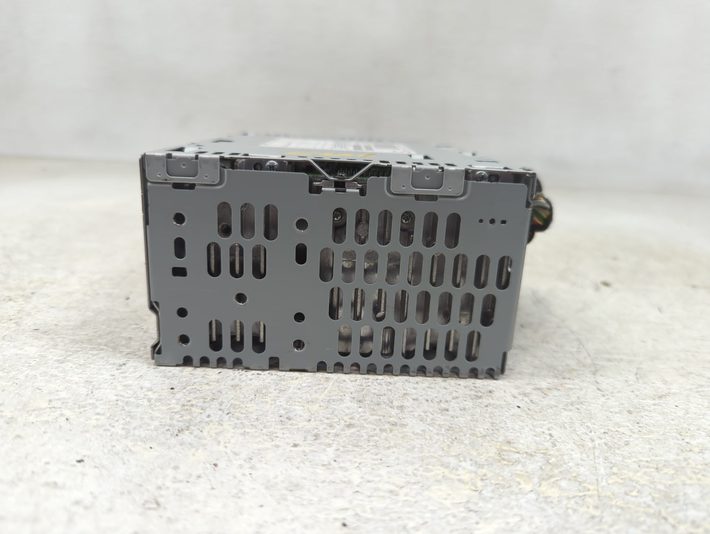2019 Ford Explorer Radio AM FM Cd Player Receiver Replacement P/N:KB5T-18D832-BA Fits OEM Used Auto Parts - Oemusedautoparts