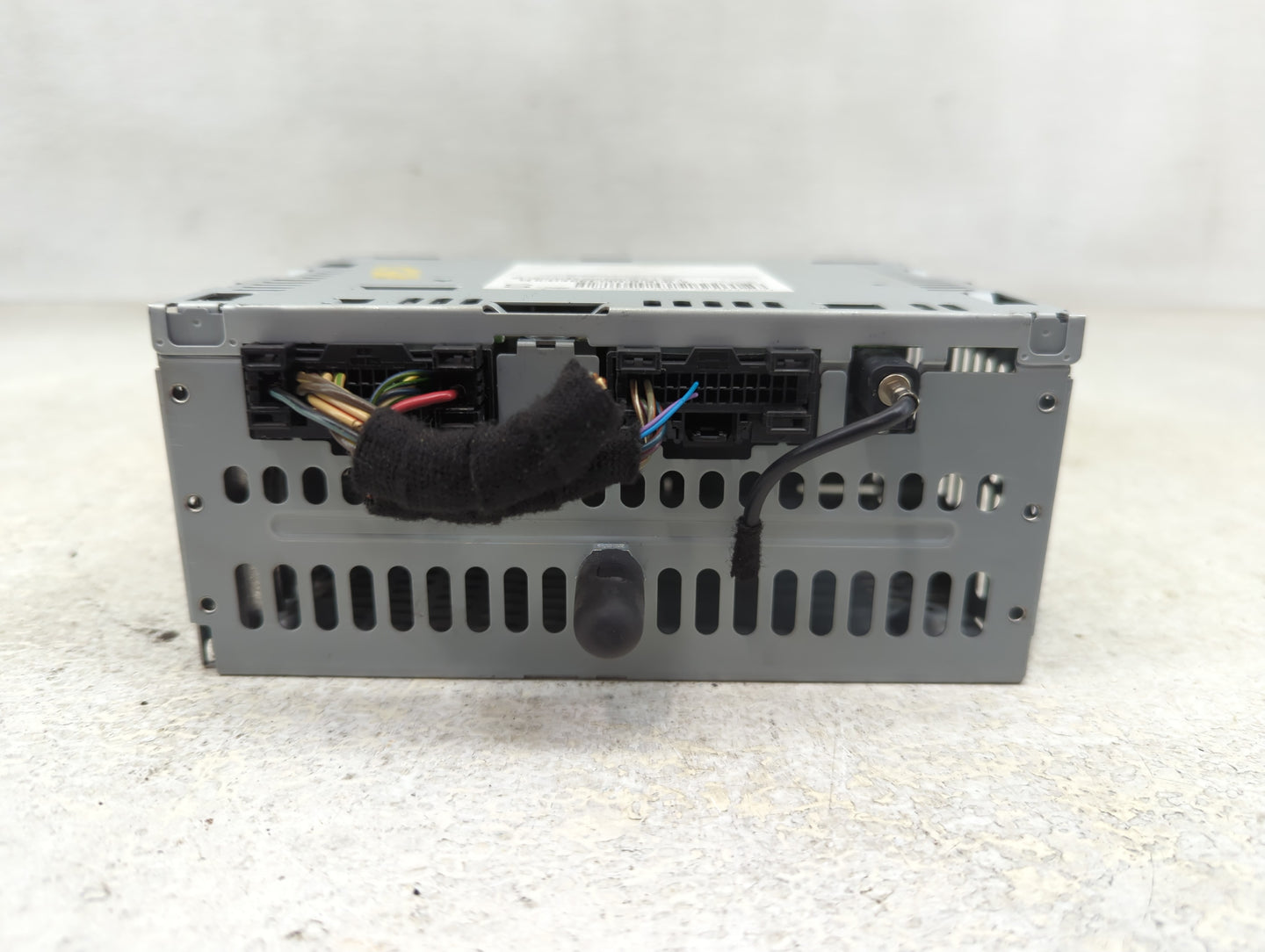 2019 Ford Explorer Radio AM FM Cd Player Receiver Replacement P/N:KB5T-18D832-BA Fits OEM Used Auto Parts - Oemusedautoparts