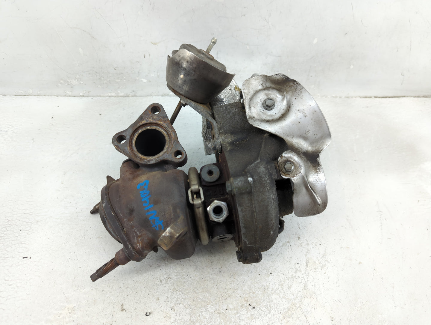 2011-2019 Ford Explorer Throttle Body Fits Fits 2011 2012 2013 2014 2015 2016 2017 2018 2019 OEM Used Auto Parts - Oemusedau