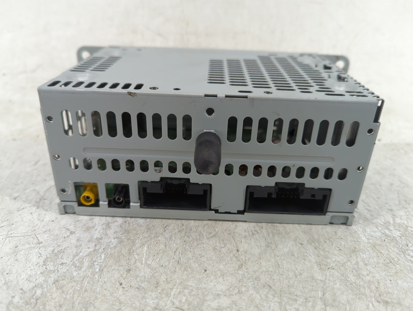 2019 Ford Explorer Radio AM FM Cd Player Receiver Replacement P/N:KB5T-18D832-CA Fits OEM Used Auto Parts - Oemusedautoparts