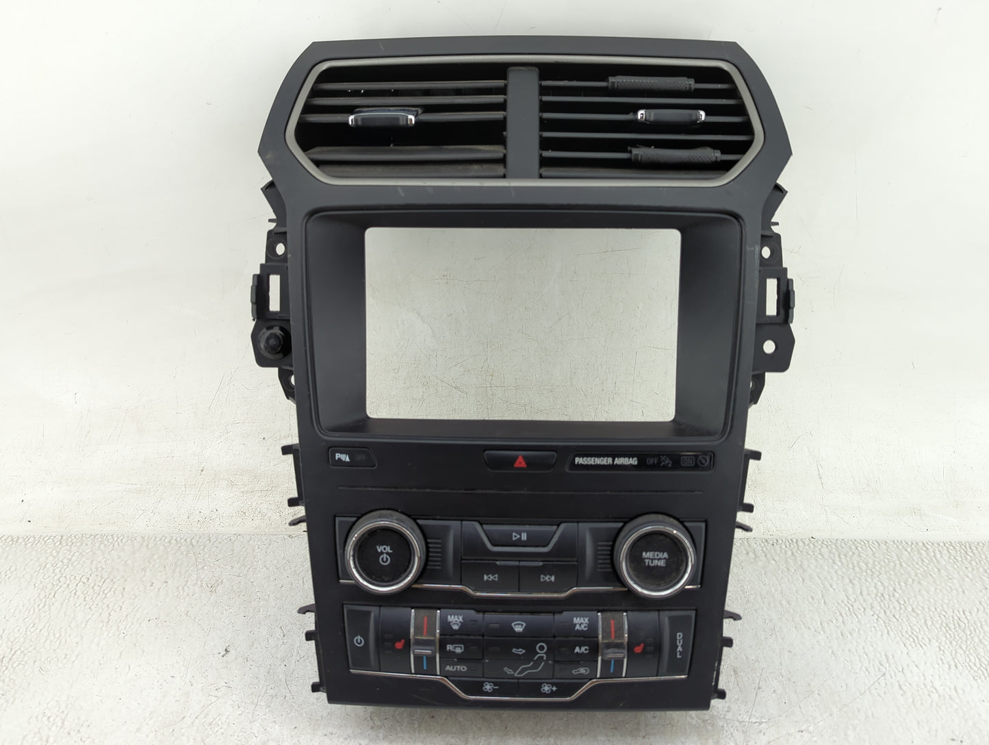 2019 Ford Explorer Radio AM FM Cd Player Receiver Replacement P/N:JB5T-18A802-NB Fits OEM Used Auto Parts - Oemusedautoparts