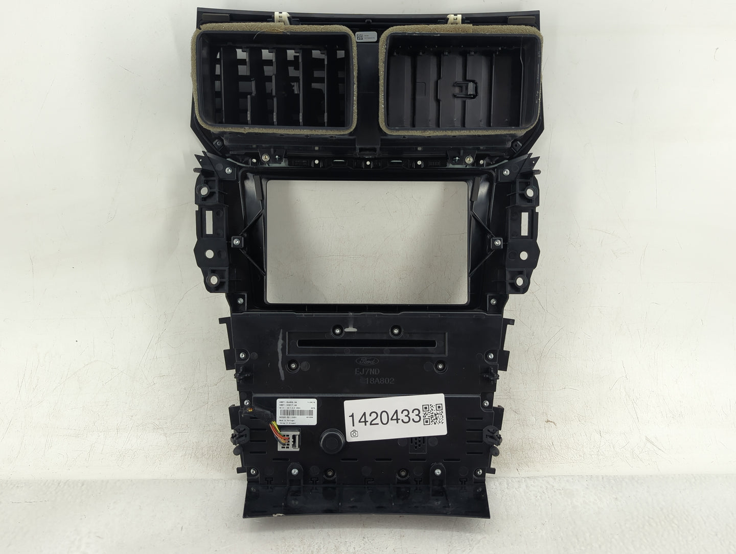 2019 Ford Explorer Radio Control Panel - Oemusedautoparts1.com