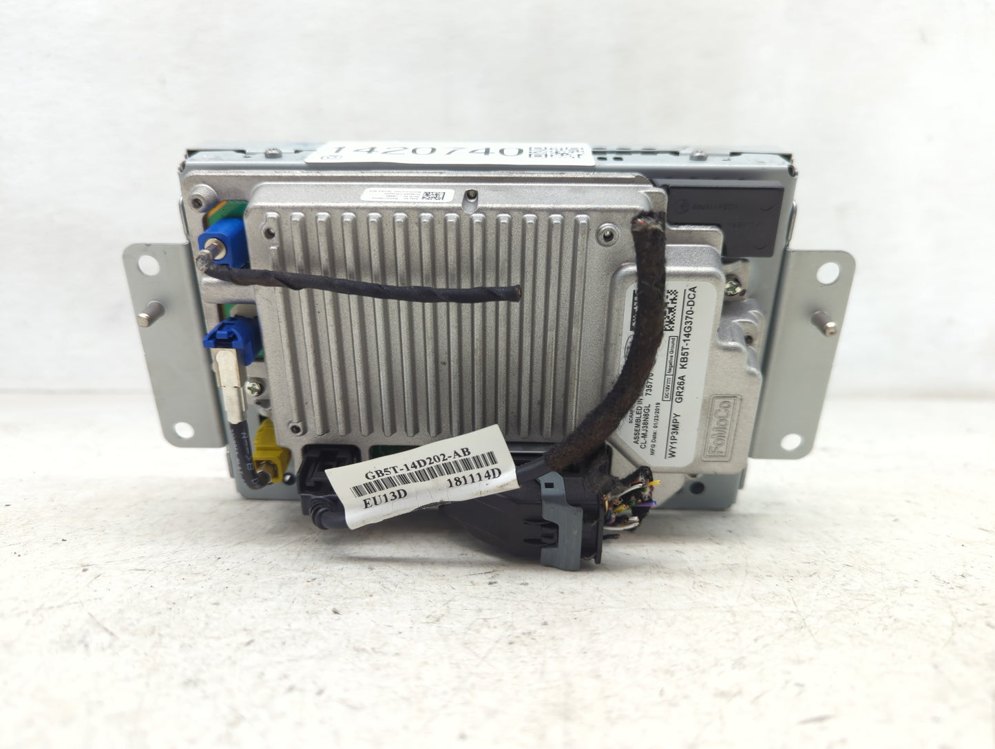 2019-2019 Ford Explorer Information Display Screen - Oemusedautoparts1.com