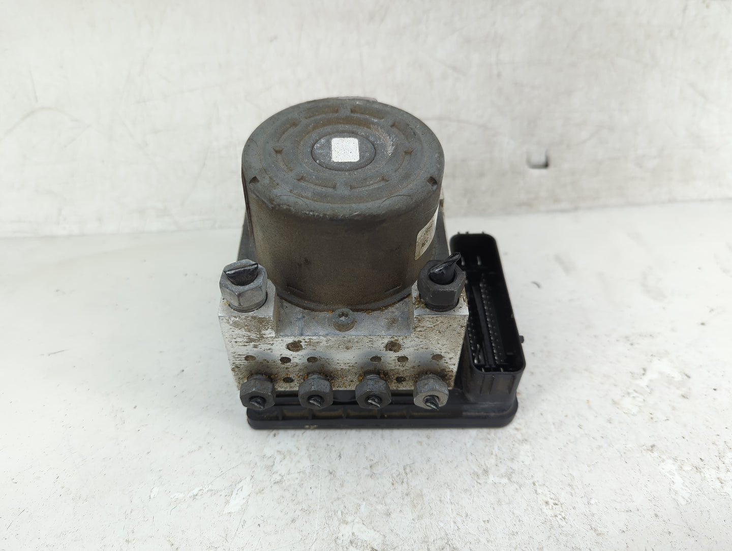 2019 Ford Explorer ABS Pump Control Module Replacement P/N:FB53-2C219-AE HB53-2C405-BA Fits OEM Used Auto Parts - Oemusedaut