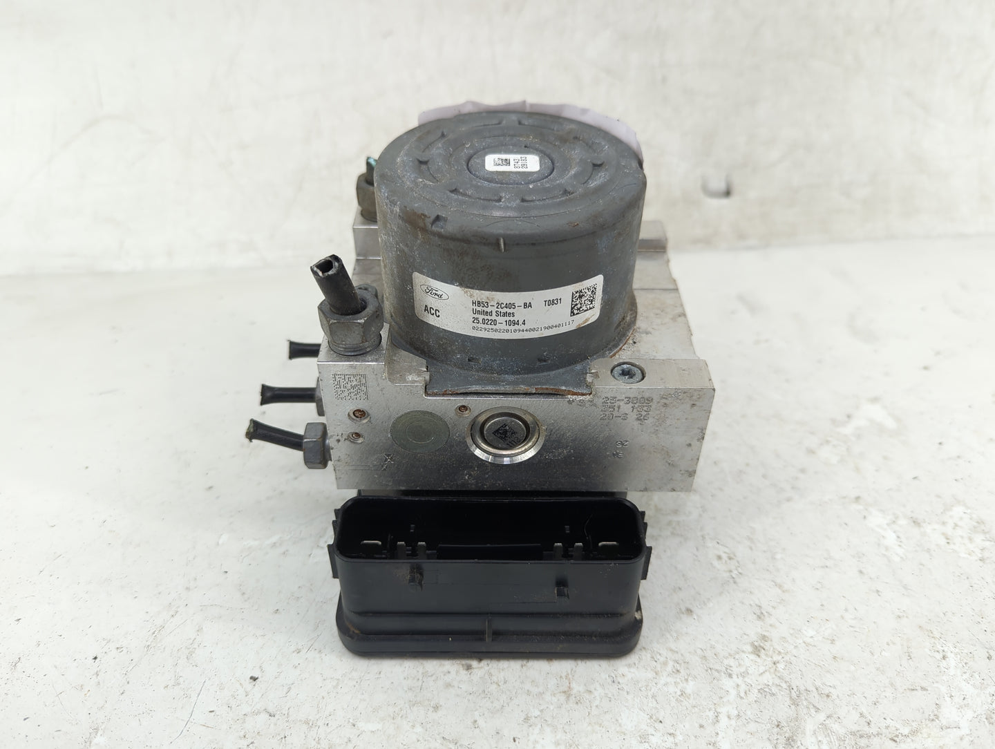 2019 Ford Explorer ABS Pump Control Module Replacement P/N:HB53-2C405-BA Fits OEM Used Auto Parts - Oemusedautoparts1.com