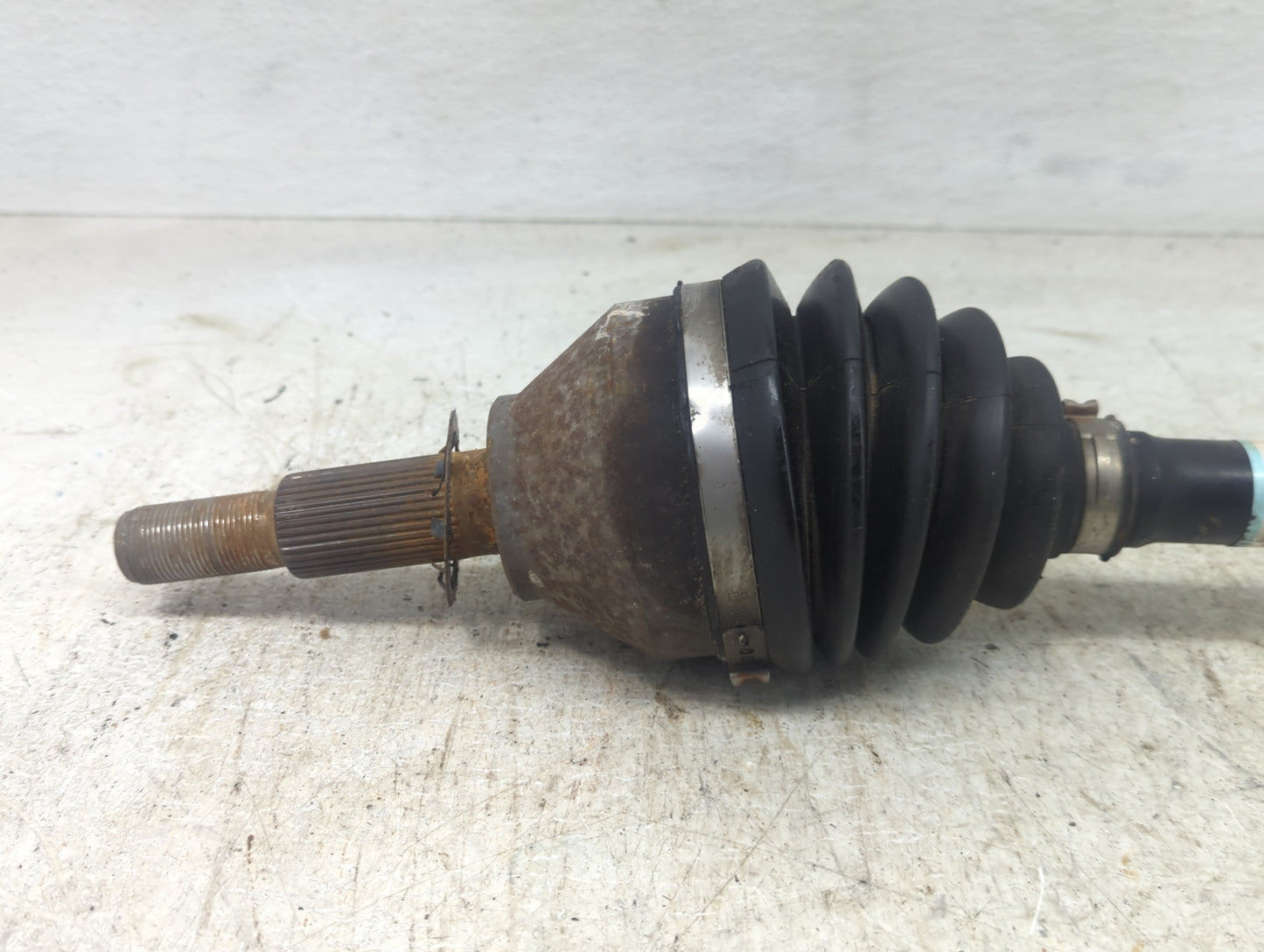 2013-2019 Ford Explorer Axle Shaft Front Driver Cv C/v - Oemusedautoparts1.com