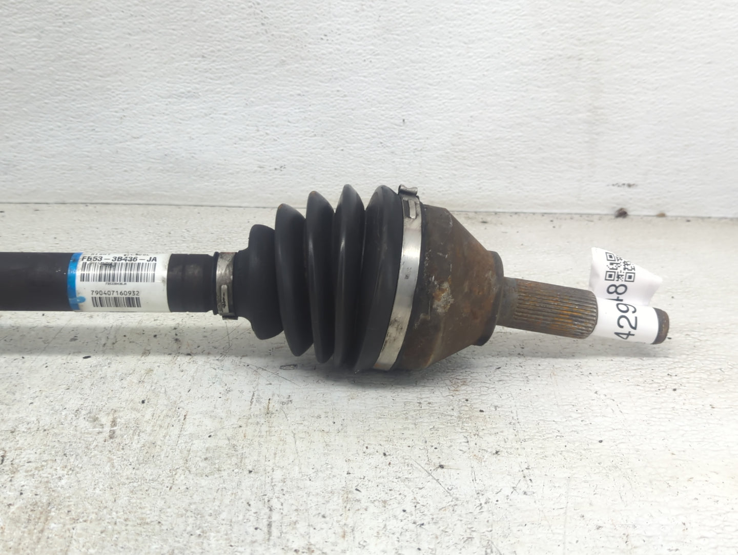 2016-2019 Ford Explorer Axle Shaft Front Passenger Cv C/v - Oemusedautoparts1.com
