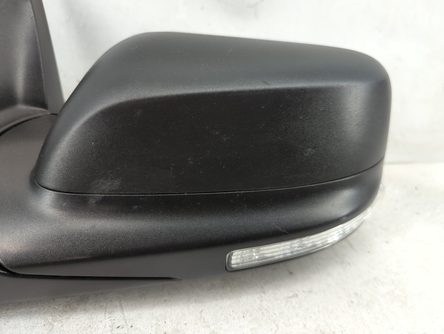2019 Ford Explorer Driver Side View Mirror - Left Door Mirror OEM Used - Oemusedautoparts1.com
