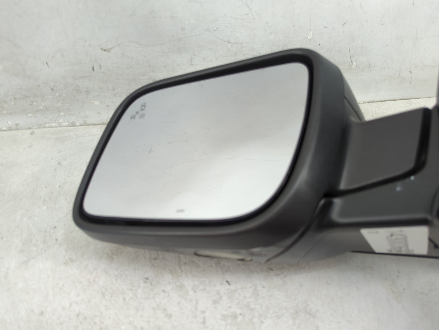 2019 Ford Explorer Driver Side View Mirror - Left Door Mirror OEM Used - Oemusedautoparts1.com