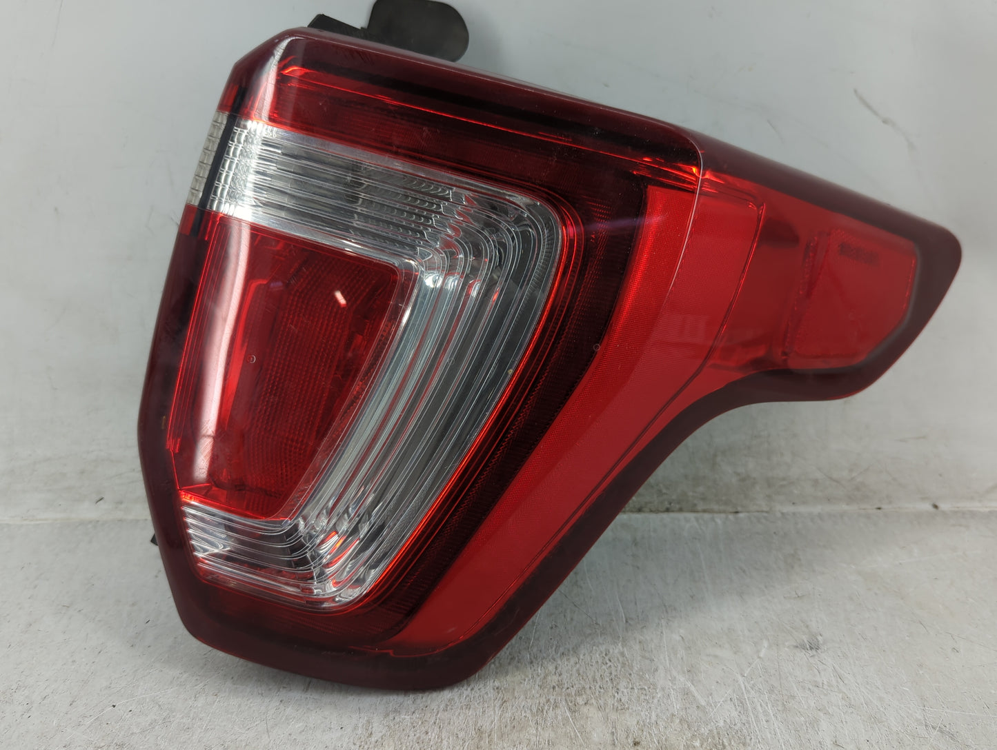 2019 Ford Explorer Tail Light Assembly Passenger Right OEM Fits OEM Used Auto Parts - Oemusedautoparts1.com