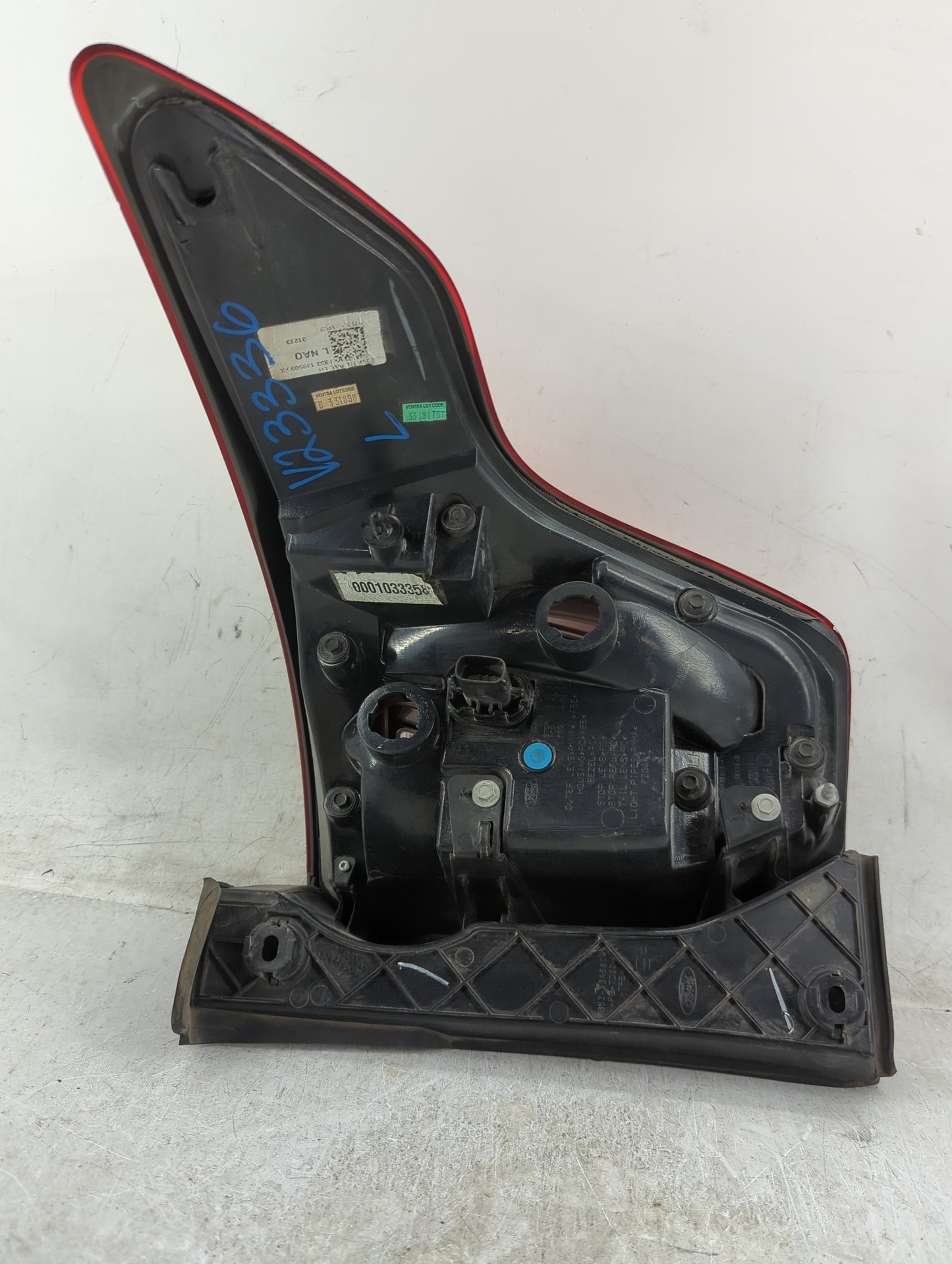 2019 Ford Explorer Tail Light Assembly Driver Left OEM Fits OEM Used Auto Parts - Oemusedautoparts1.com