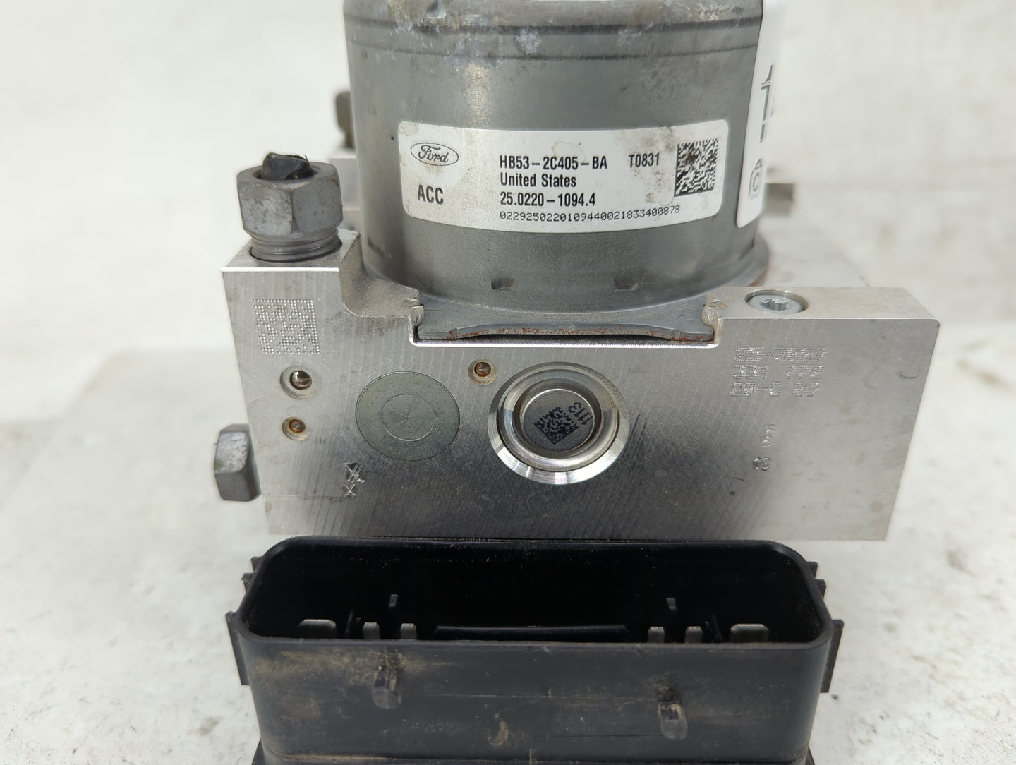 2019 Ford Explorer ABS Pump Control Module Replacement P/N:HB53-2C405-BA Fits OEM Used Auto Parts - Oemusedautoparts1.com