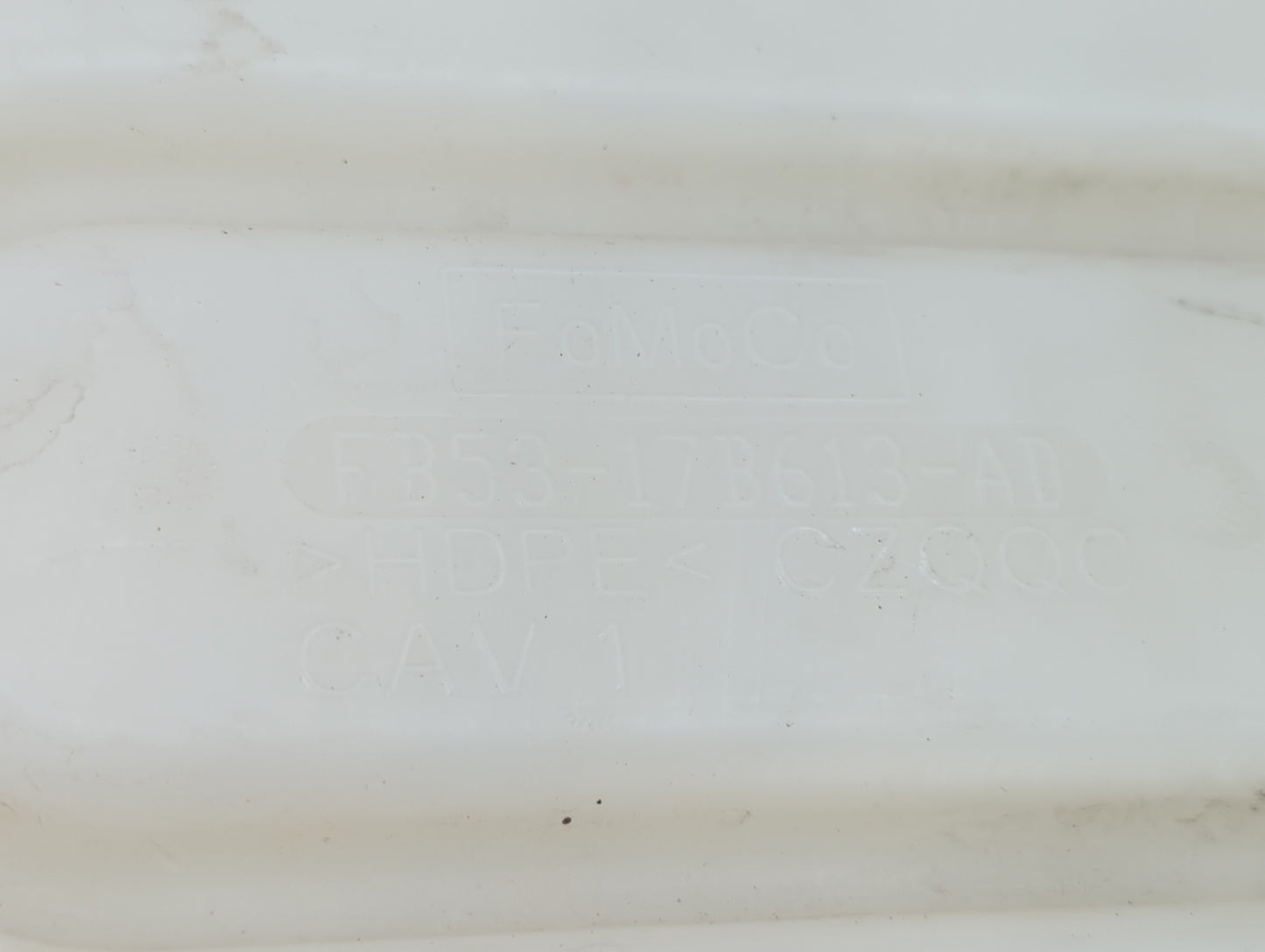 2016-2019 Ford Explorer Windshield Washer Fluid Reservoir Bottle Oem - Oemusedautoparts1.com