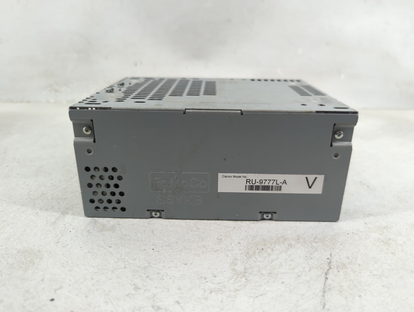2019 Ford Explorer Radio AM FM Cd Player Receiver Replacement P/N:RU-9777L-A KB5T-18D832-CA, RU-9777 Fits OEM Used Auto Part
