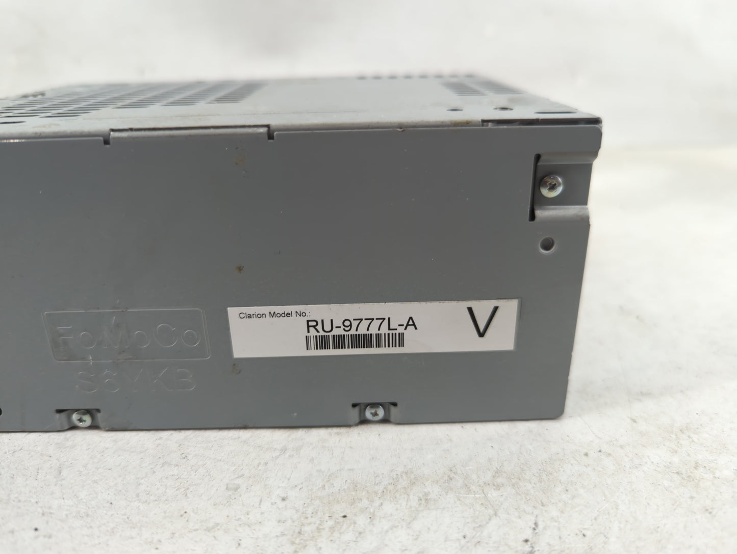 2019 Ford Explorer Radio AM FM Cd Player Receiver Replacement P/N:RU-9777L-A KB5T-18D832-CA, RU-9777 Fits OEM Used Auto Part