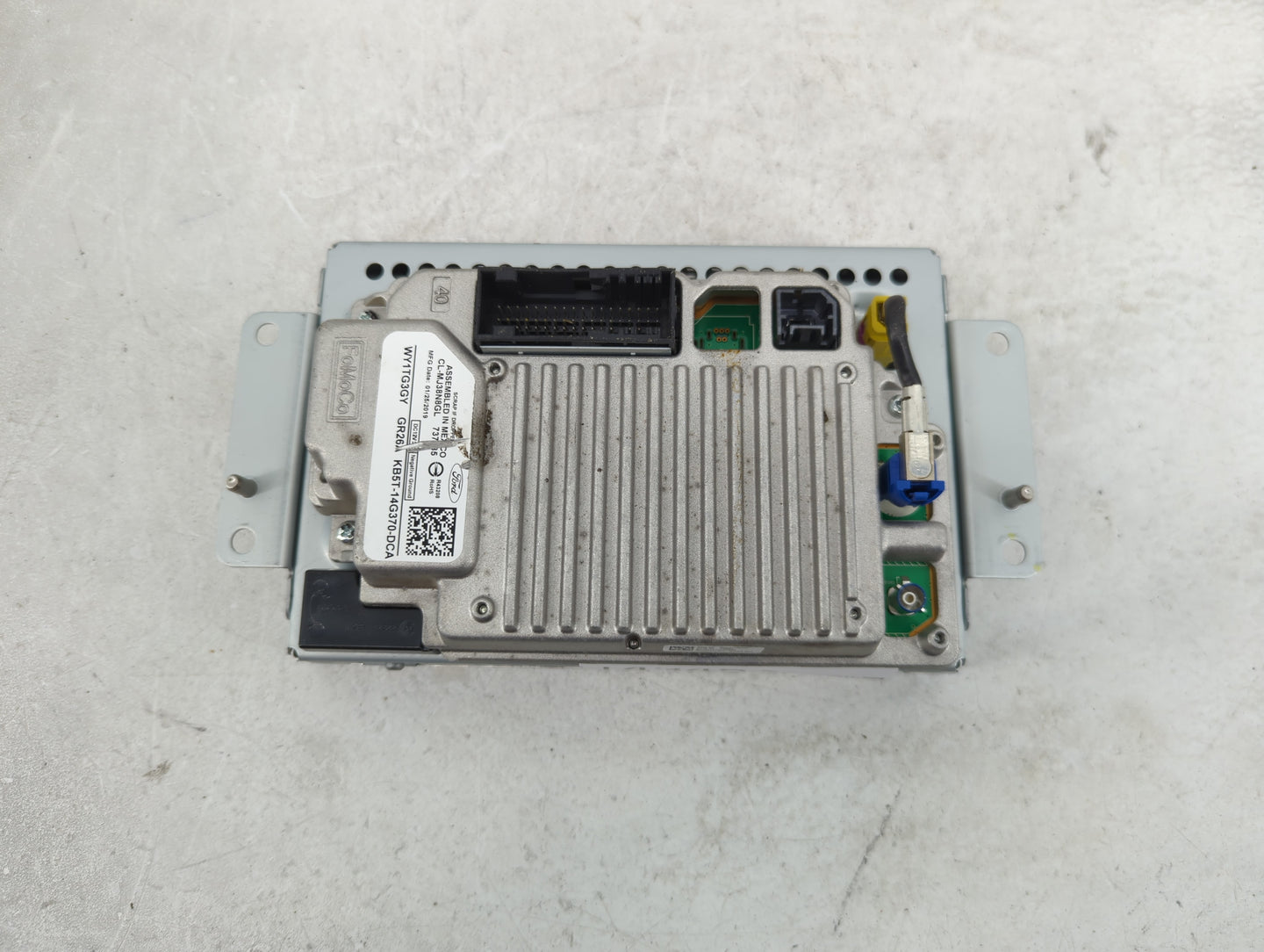 2019-2019 Ford Explorer Information Display Screen - Oemusedautoparts1.com