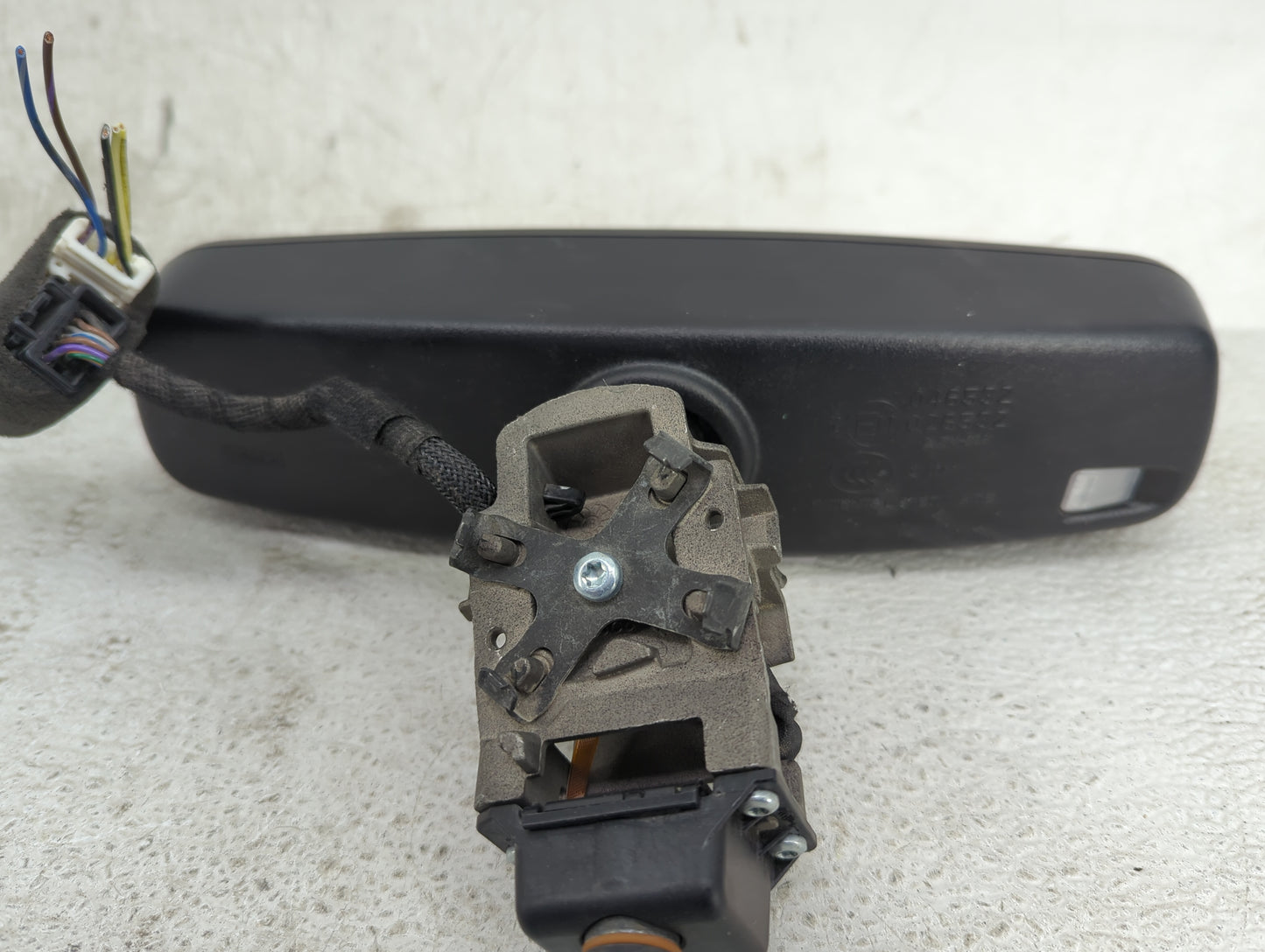 2019 Ford Explorer Interior Rear View Mirror Replacement OEM Fits OEM Used Auto Parts - Oemusedautoparts1.com