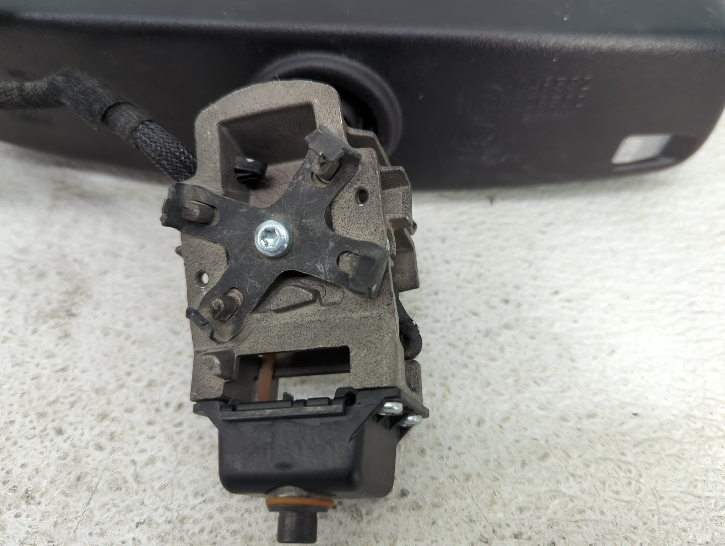 2019 Ford Explorer Interior Rear View Mirror Replacement OEM Fits OEM Used Auto Parts - Oemusedautoparts1.com