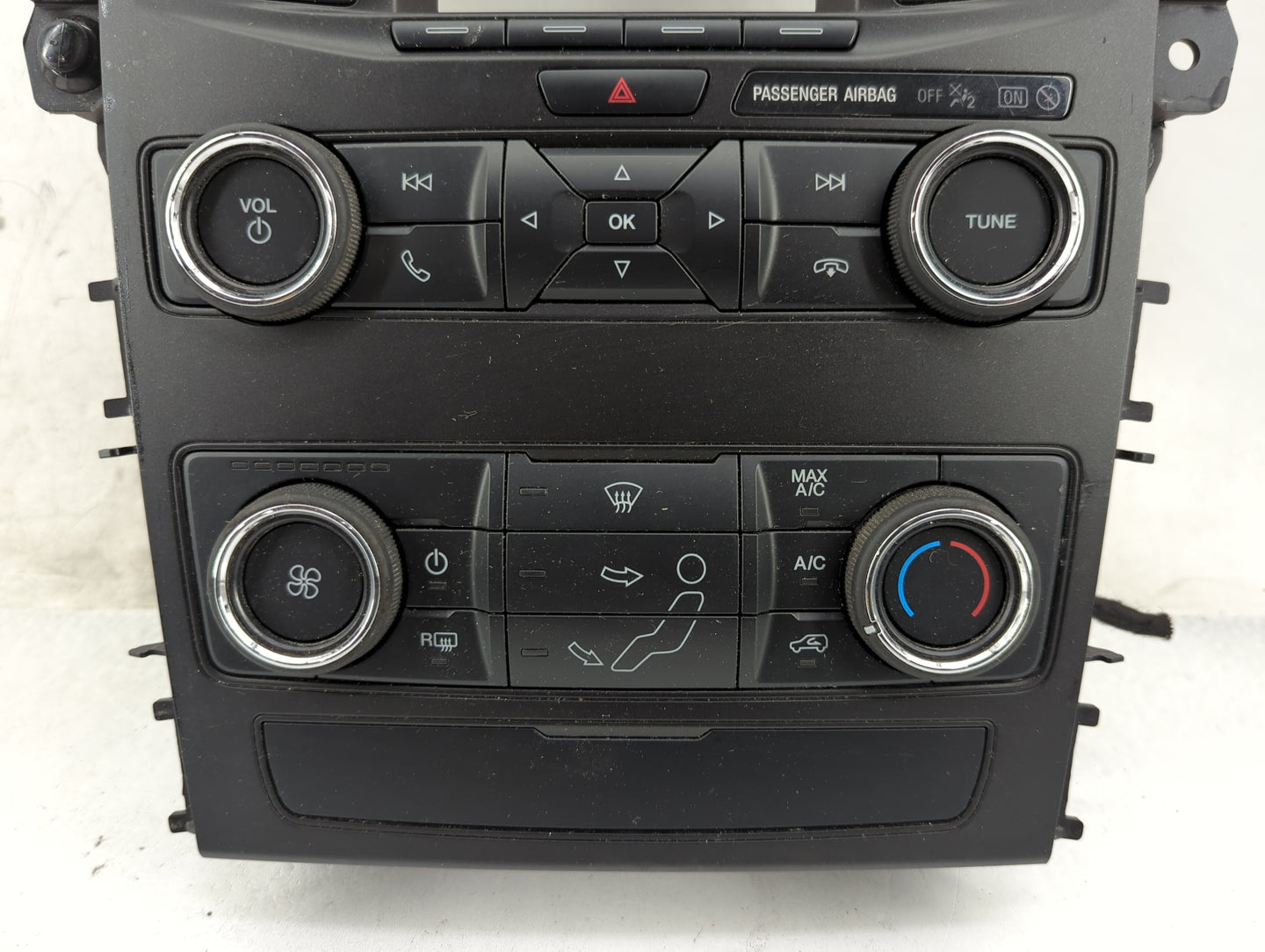 2019 Ford Explorer Climate Control Module Temperature AC/Heater Replacement P/N:KB5T-18A802-BA CV-FJ38N2GX Fits OEM Used Aut