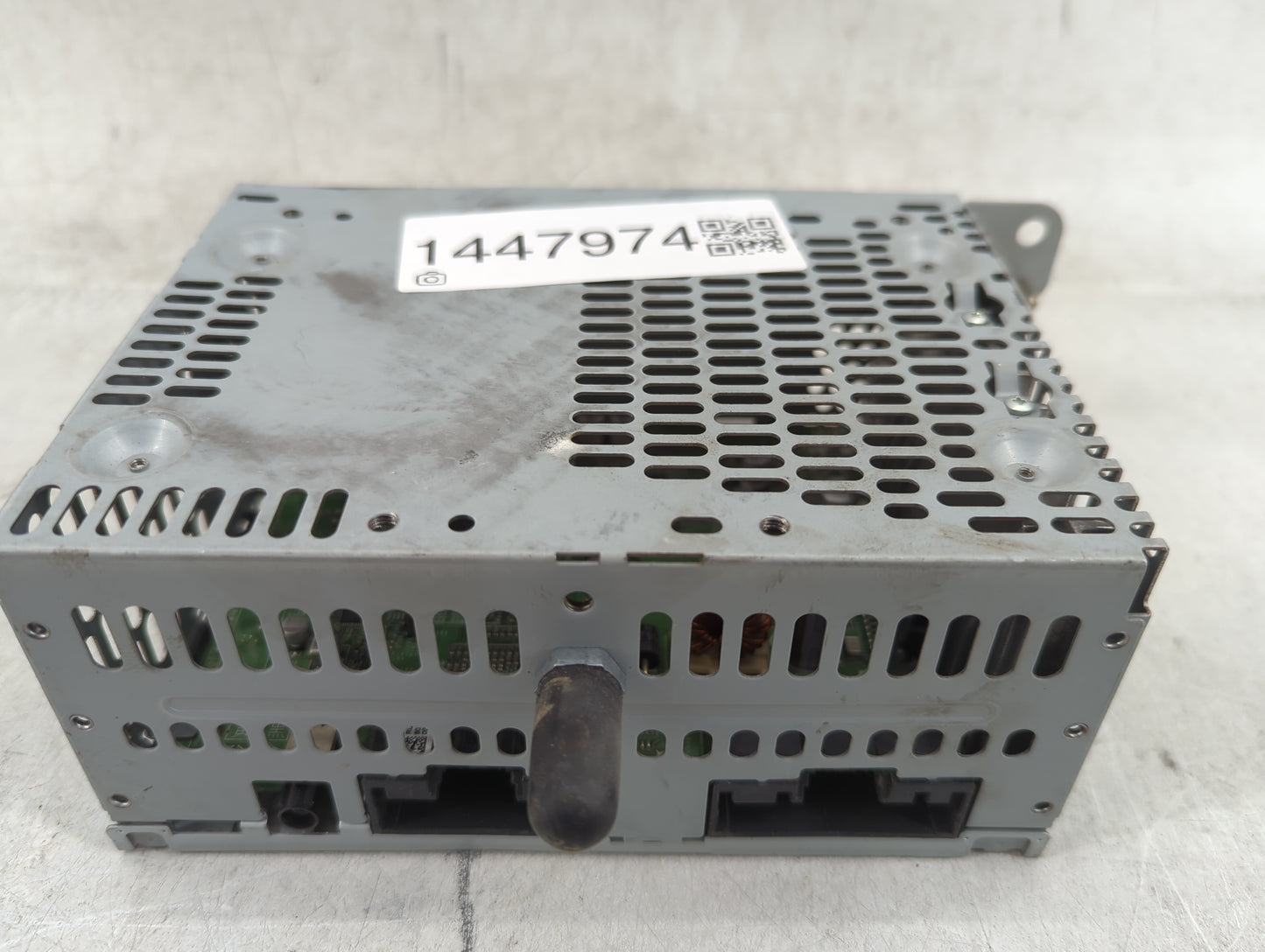2018-2019 Ford Explorer Radio AM FM Cd Player Receiver Replacement P/N:KB5T-18D832-BA 276-1941-41 Fits Fits 2018 2019 OEM Us