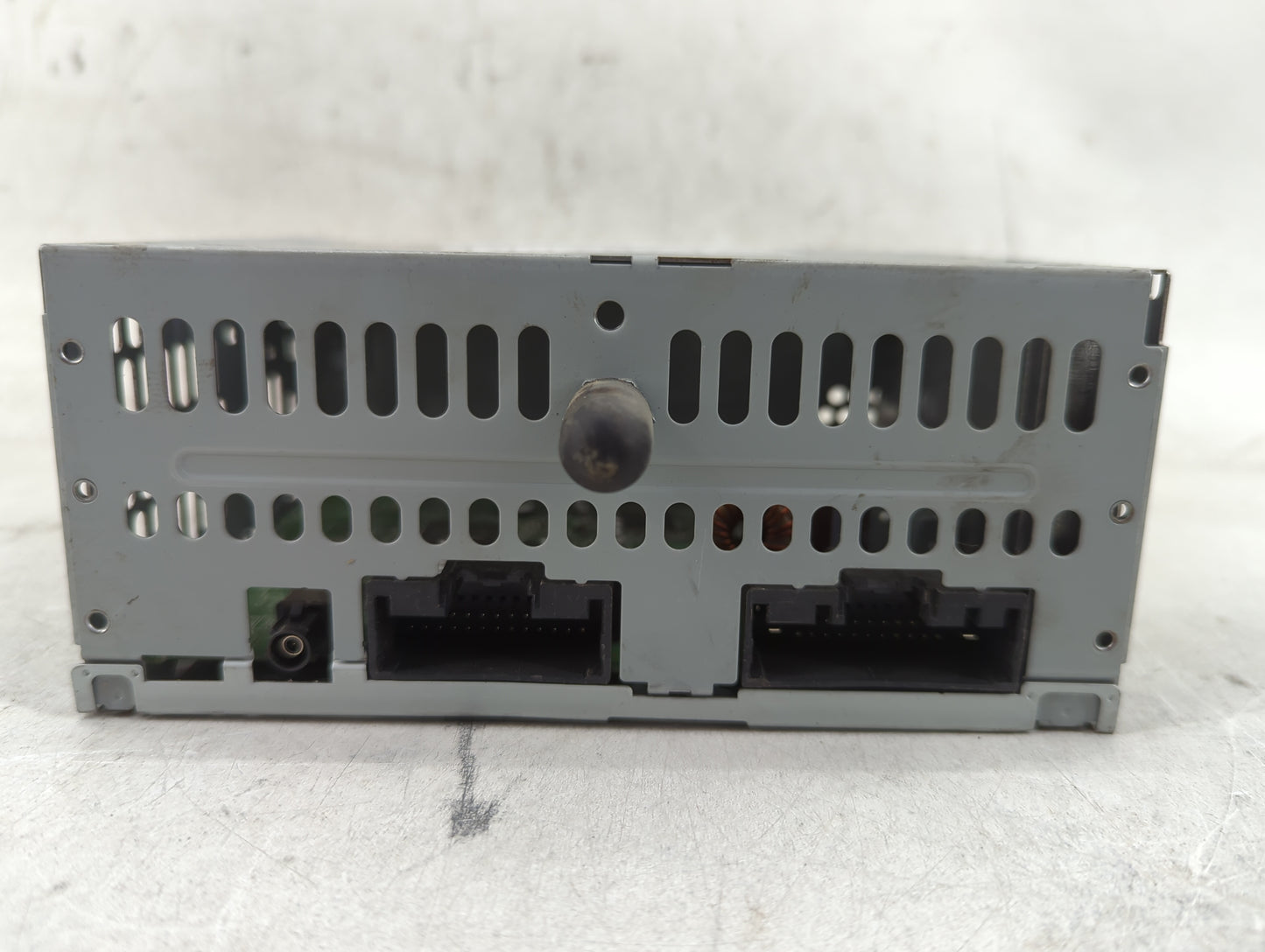 2018-2019 Ford Explorer Radio AM FM Cd Player Receiver Replacement P/N:KB5T-18D832-BA 276-1941-41 Fits Fits 2018 2019 OEM Us