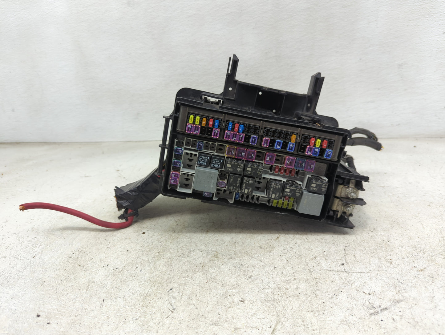 2018-2019 Ford Explorer Fusebox Fuse Box Panel Relay Module P/N:BT2T-14B192-AB BT2T-14B192-BA, BT2T-14B192-CA Fits Fits 2018