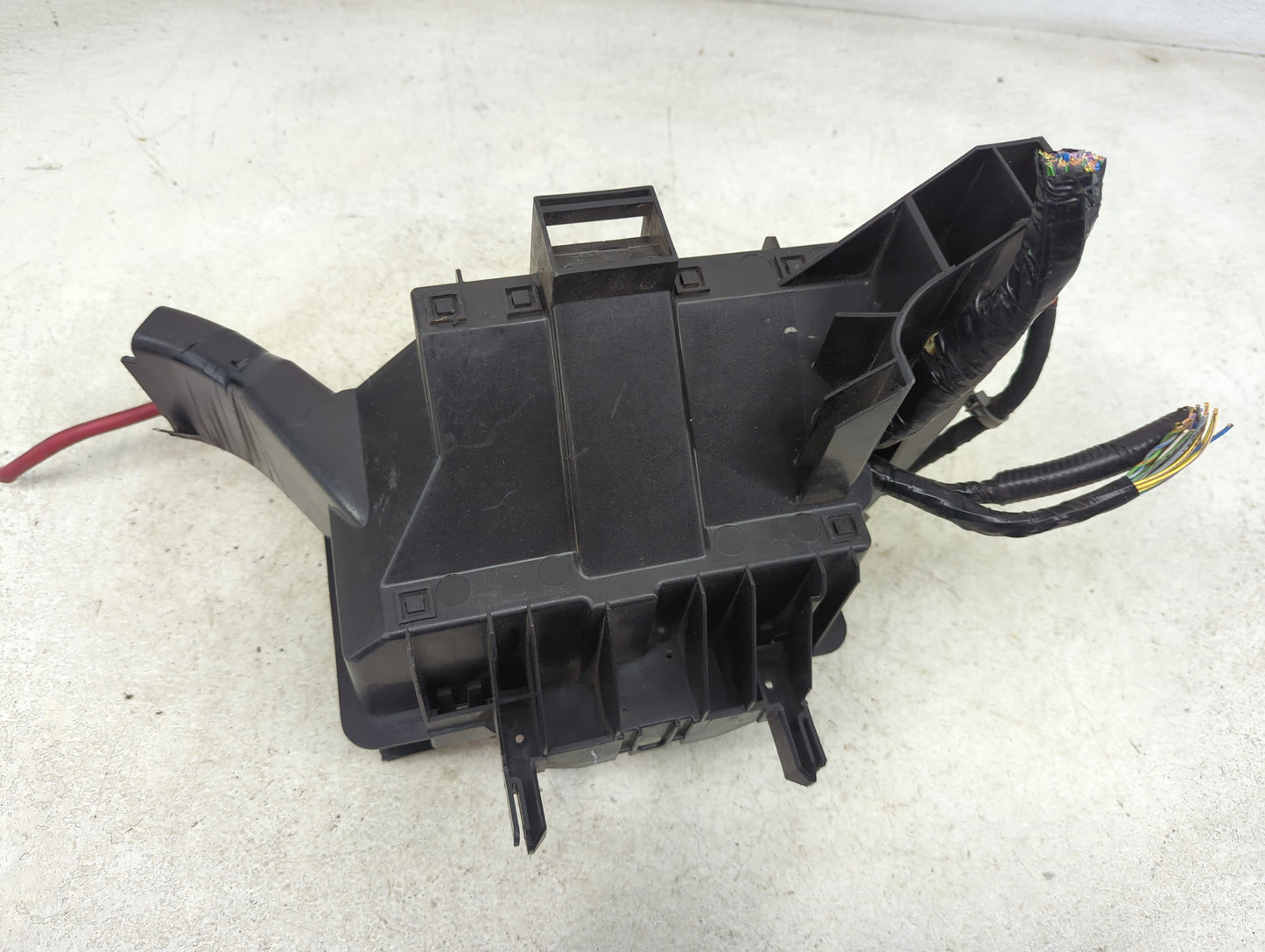 2018-2019 Ford Explorer Fusebox Fuse Box Panel Relay Module P/N:BT2T-14B192-AB BT2T-14B192-BA, BT2T-14B192-CA Fits Fits 2018