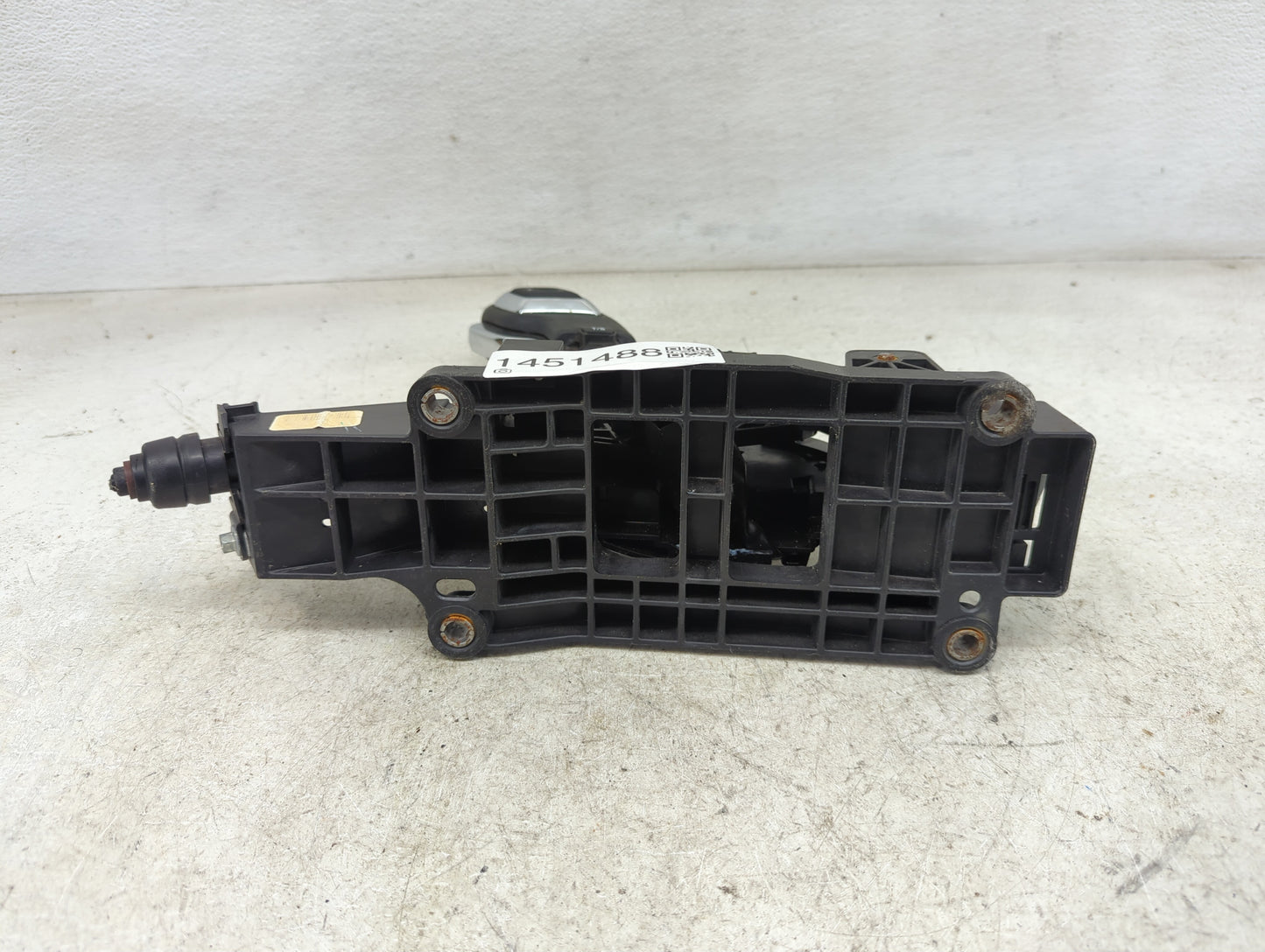 2019 Ford Explorer Floor Console Assembly Shifter - Oemusedautoparts1.com