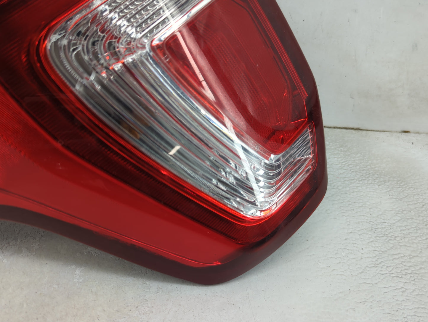 2019 Ford Explorer Tail Light Assembly Driver Left OEM P/N:FB53-13B505-A Fits OEM Used Auto Parts - Oemusedautoparts1.com