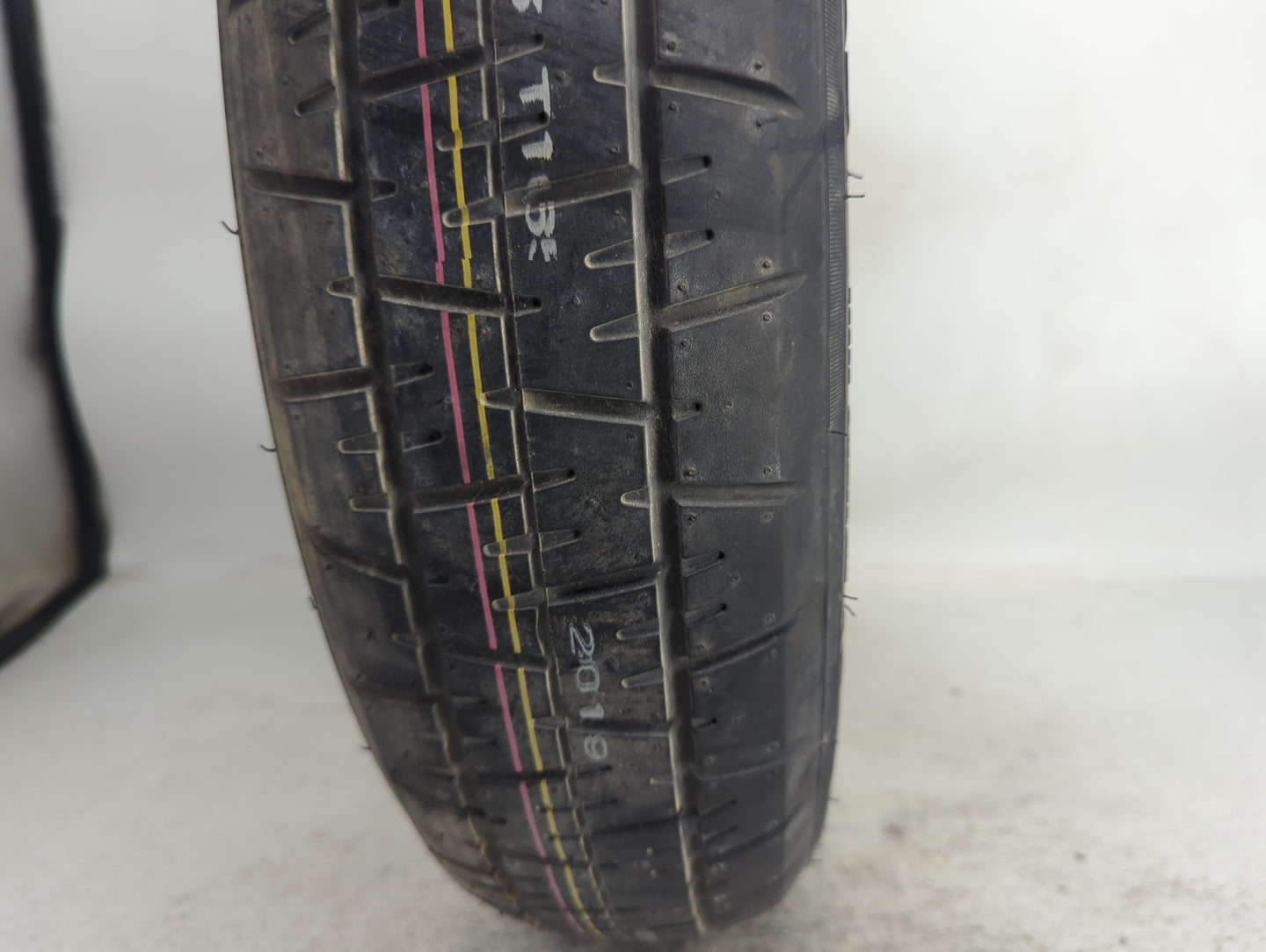 2013-2019 Ford Explorer Spare Donut Tire Wheel Rim Oem 1462021 - Oemusedautoparts1.com
