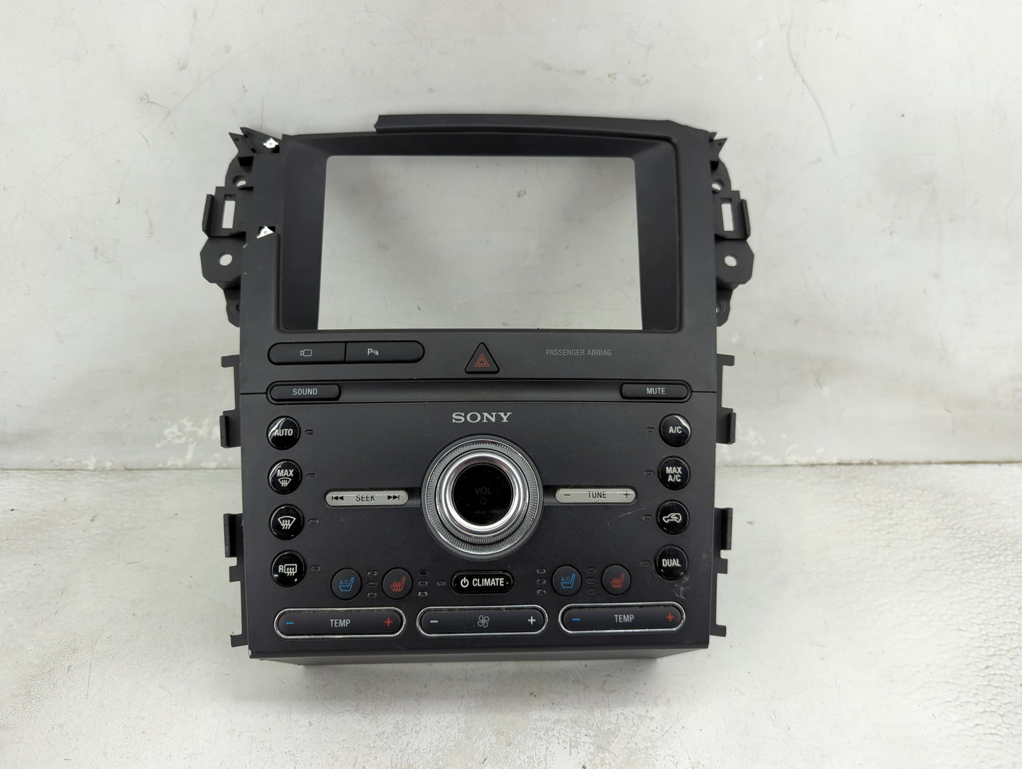 2019-2019 Ford Explorer Radio Control Panel - Oemusedautoparts1.com