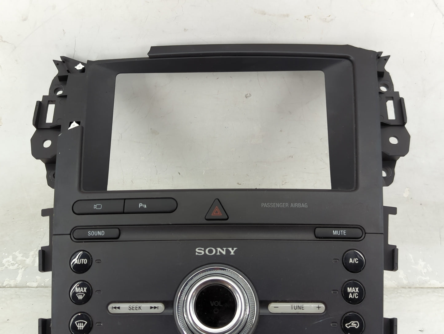 2019-2019 Ford Explorer Radio Control Panel - Oemusedautoparts1.com