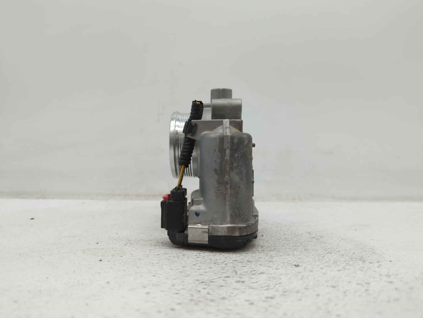 2016-2019 Ford Explorer Throttle Body P/N:0 280 750 566 DS7E-9F991-BB Fits Fits 2014 2015 2016 2017 2018 2019 OEM Used Auto 