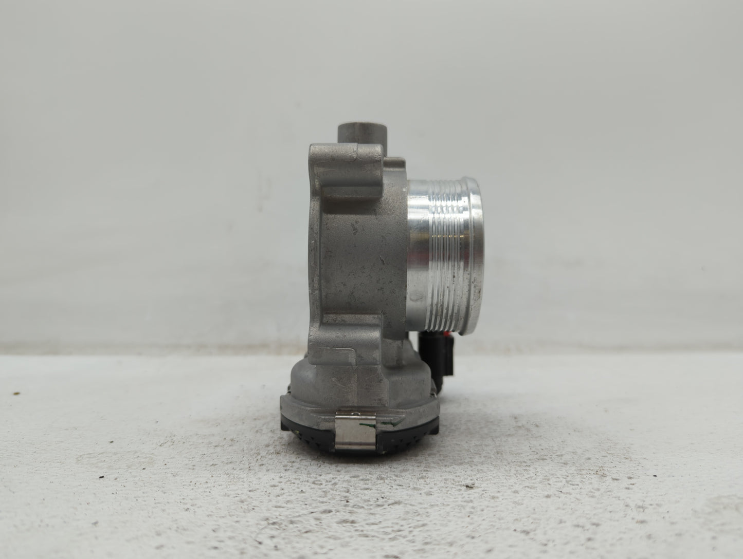 2016-2019 Ford Explorer Throttle Body P/N:0 280 750 566 DS7E-9F991-BB Fits Fits 2014 2015 2016 2017 2018 2019 OEM Used Auto 