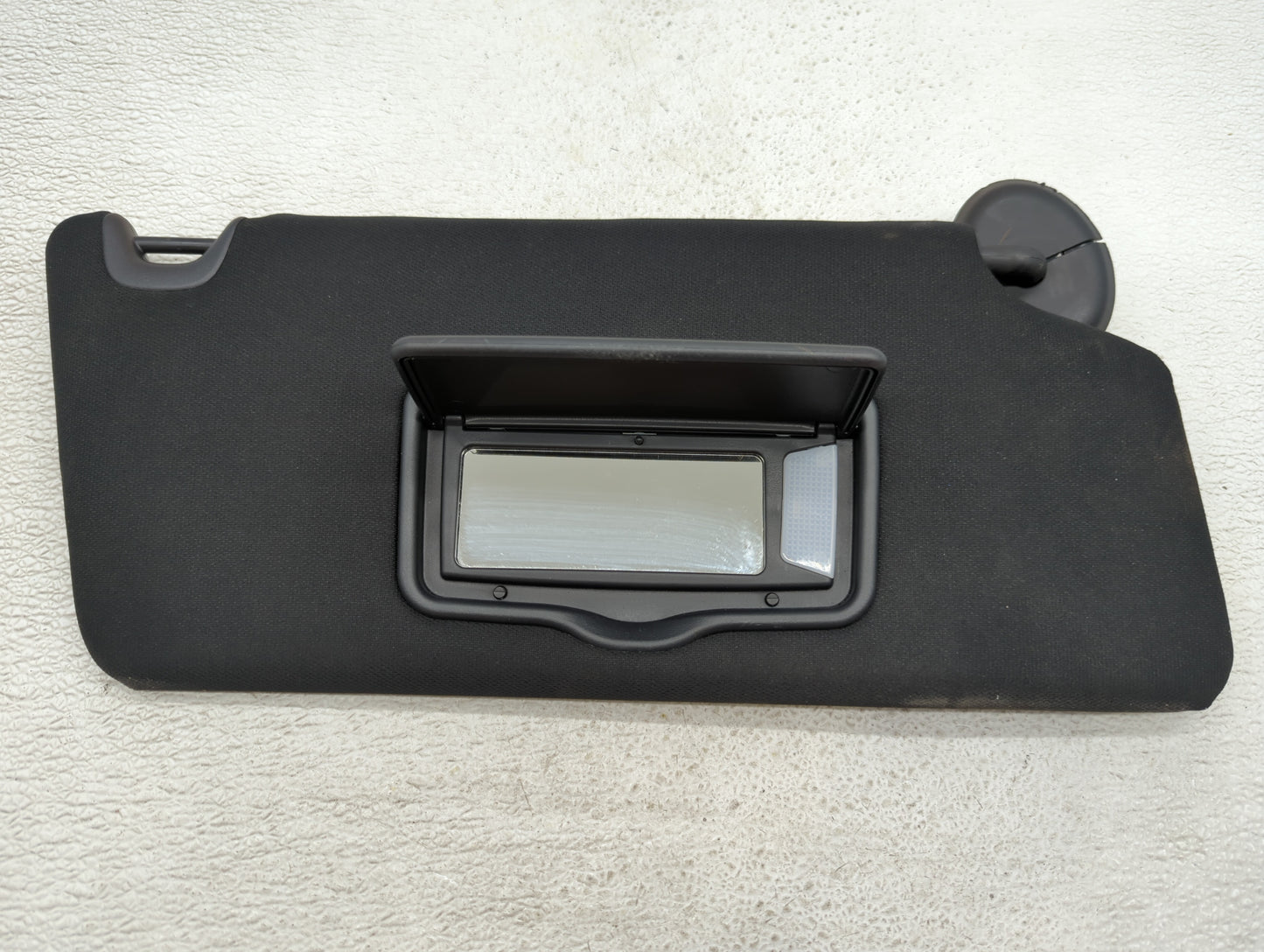 2019 Ford Explorer Sun Visor Shade Replacement Passenger Right Mirror Fits OEM Used Auto Parts - Oemusedautoparts1.com