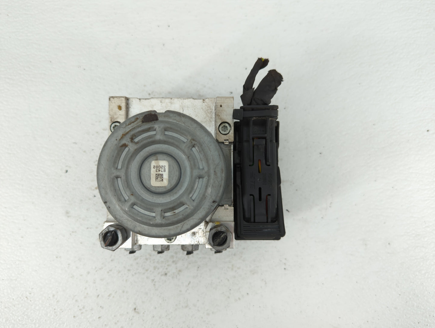 2019 Ford Explorer ABS Pump Control Module Replacement P/N:HB53-2C405-BA FB53-2C405-AE, FB53-2C405-AD, HB53-2C405-AC Fits OE
