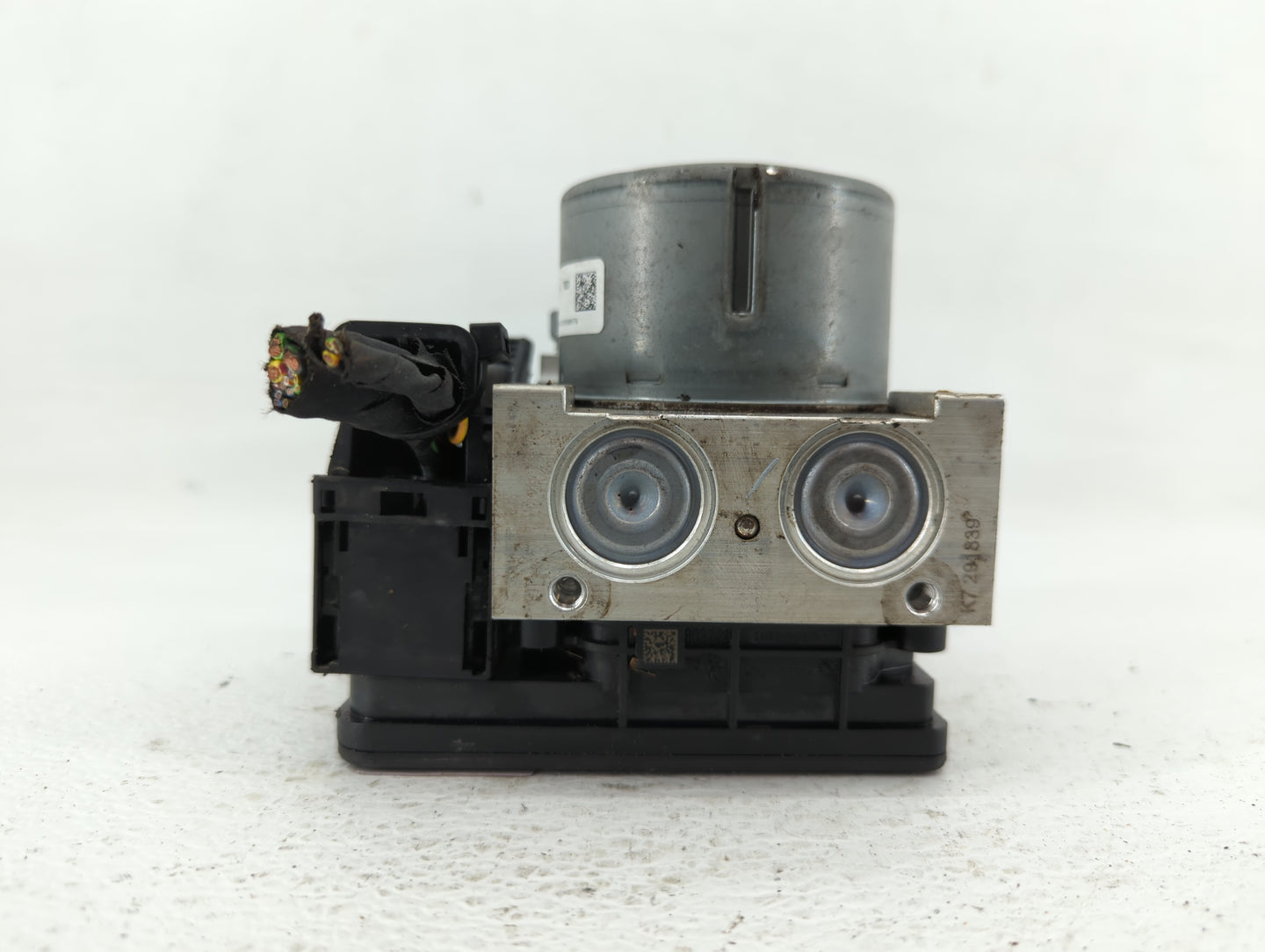 2019 Ford Explorer ABS Pump Control Module Replacement P/N:HB53-2C405-BA FB53-2C405-AE, FB53-2C405-AD, HB53-2C405-AC Fits OE