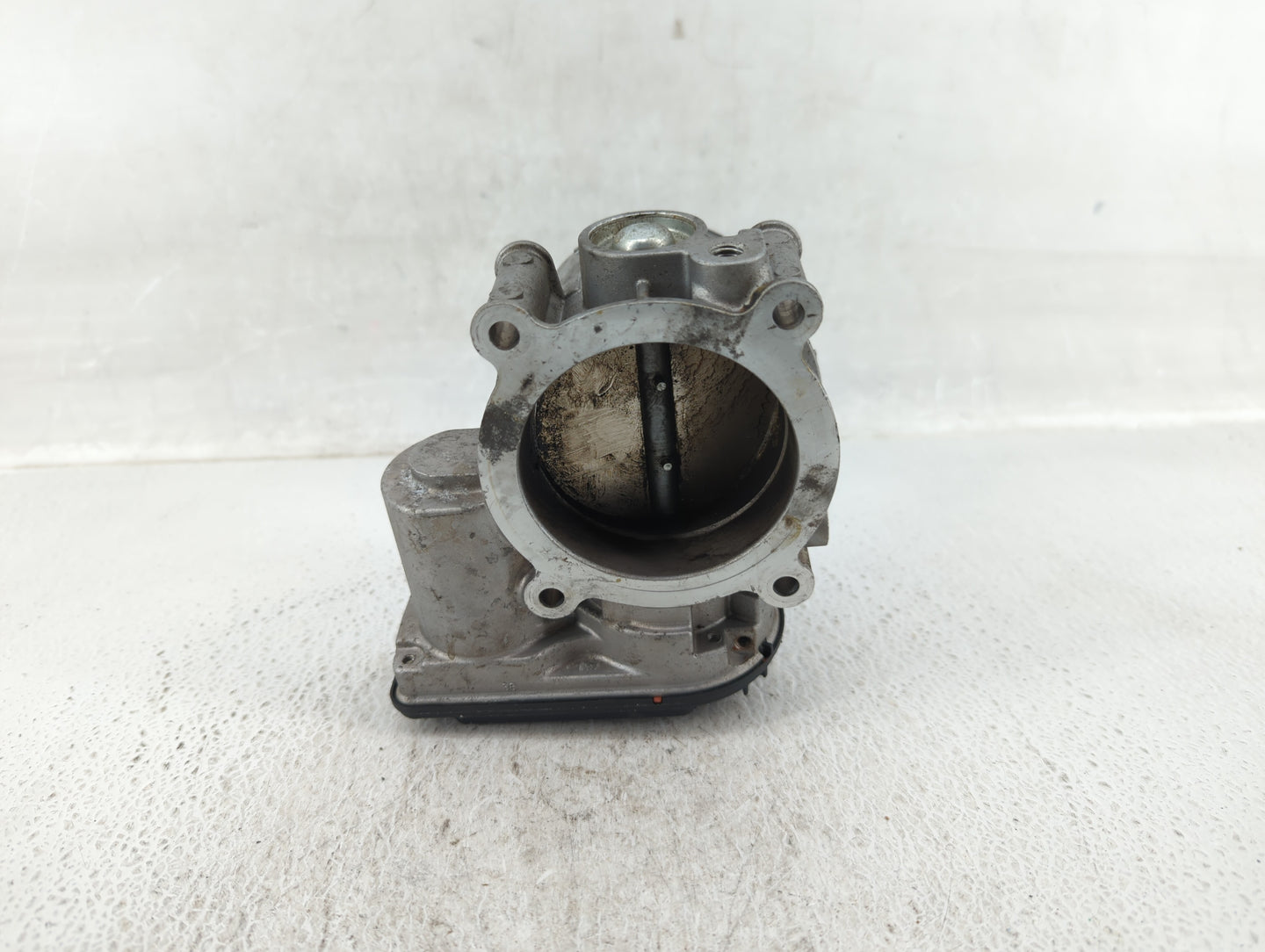 2011-2019 Ford Explorer Throttle Body P/N:AT4E-9F991-EL Fits Fits 2011 2012 2013 2014 2015 2016 2017 2018 2019 OEM Used Auto