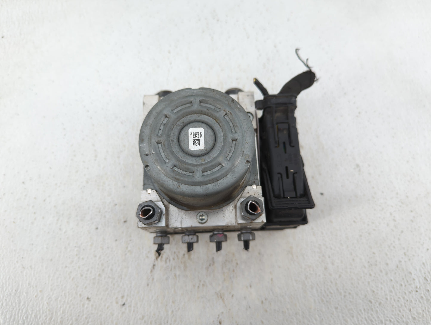 2019 Ford Explorer ABS Pump Control Module Replacement P/N:HB53-2C405-BA Fits OEM Used Auto Parts - Oemusedautoparts1.com