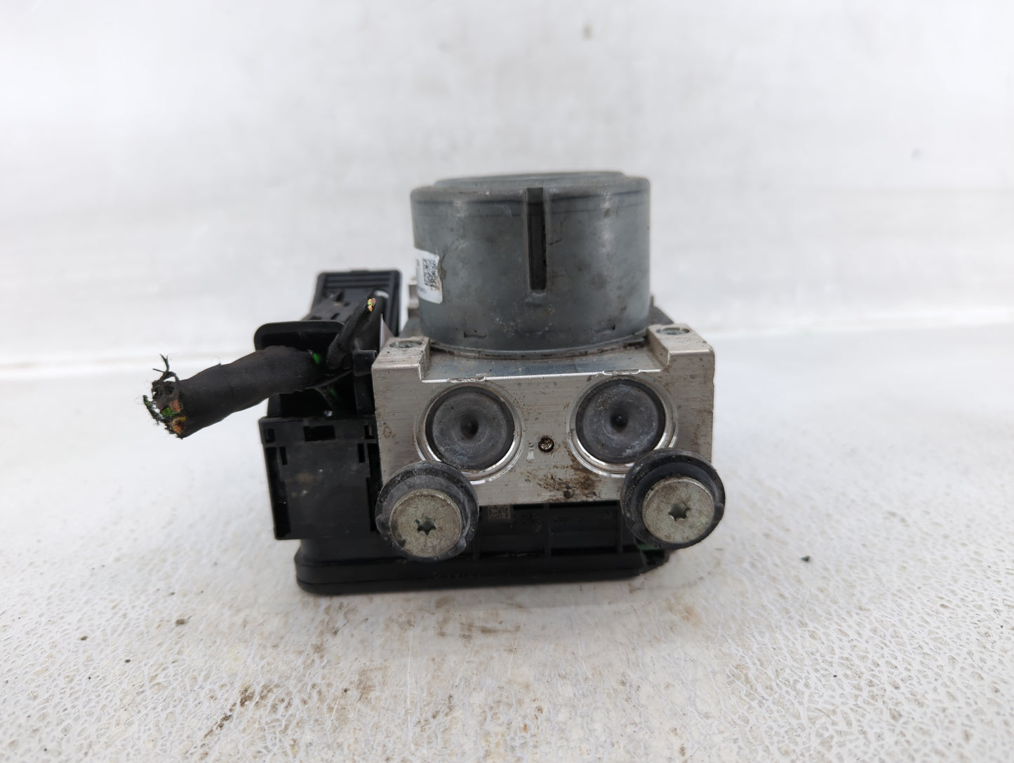 2019 Ford Explorer ABS Pump Control Module Replacement P/N:HB53-2C405-BA Fits OEM Used Auto Parts - Oemusedautoparts1.com