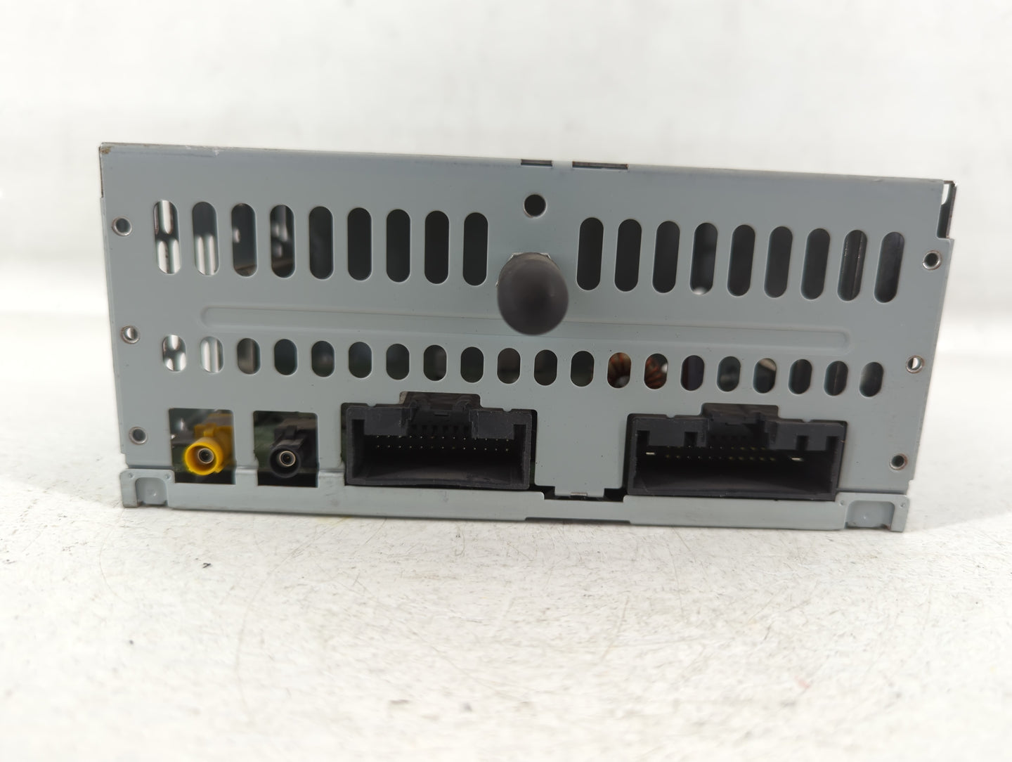 2019 Ford Explorer Am Fm Cd Player Radio Receiver - Oemusedautoparts1.com