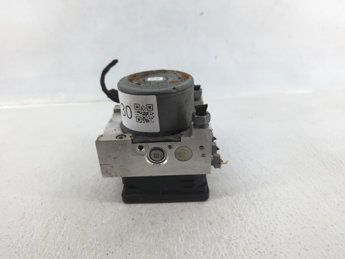 2019 Ford Explorer ABS Pump Control Module Replacement P/N:HB53-2C405-BA Fits OEM Used Auto Parts - Oemusedautoparts1.com