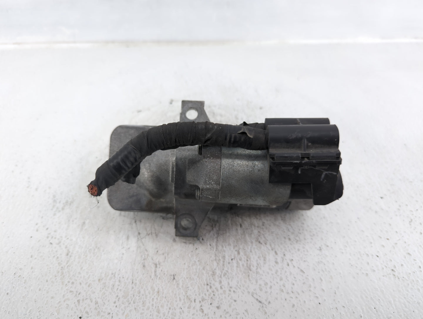 2013-2019 Ford Explorer Car Starter Motor Solenoid OEM P/N:M000TC0371ZC FJ5T-11000-AA Fits OEM Used Auto Parts - Oemusedauto