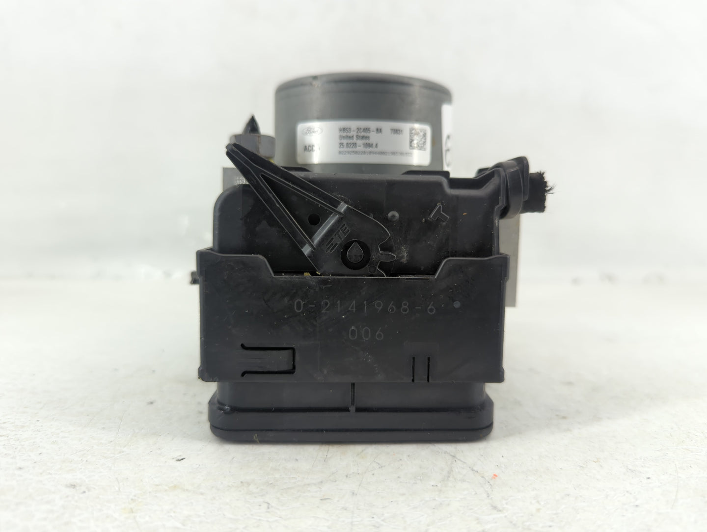 2019 Ford Explorer ABS Pump Control Module Replacement P/N:HB53-2C405-BA Fits OEM Used Auto Parts - Oemusedautoparts1.com