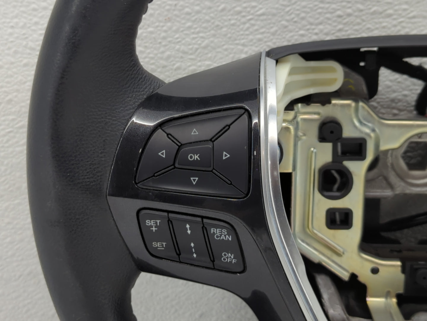 steering wheel - Oemusedautoparts1.com