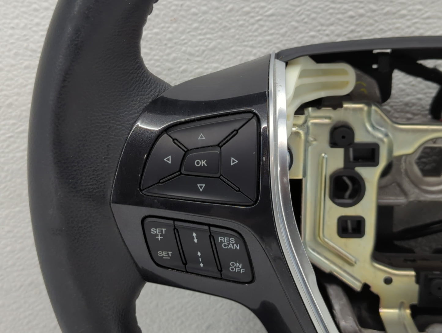 steering wheel - Oemusedautoparts1.com