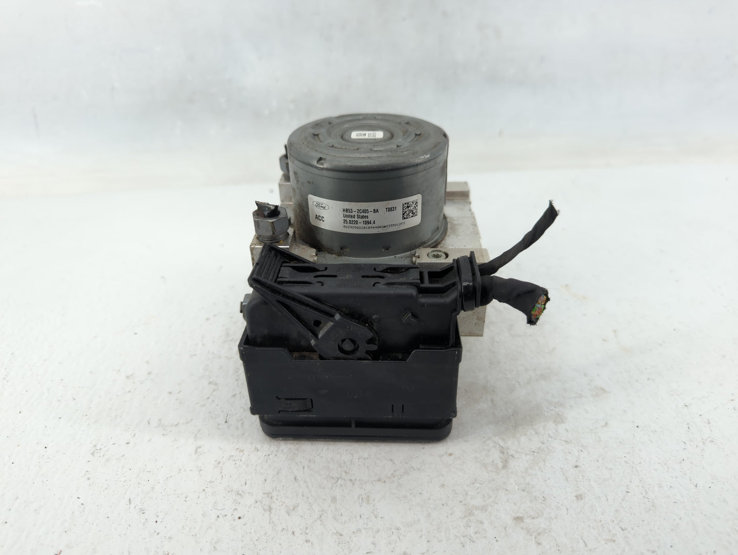 2019 Ford Explorer ABS Pump Control Module Replacement P/N:HB53-2C405-BA Fits OEM Used Auto Parts - Oemusedautoparts1.com