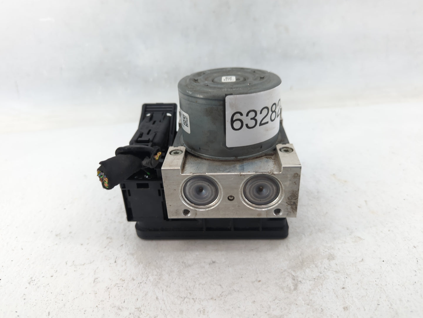 2019 Ford Explorer ABS Pump Control Module Replacement P/N:HB53-2C405-BA Fits OEM Used Auto Parts - Oemusedautoparts1.com